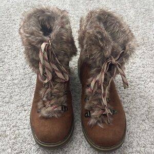 Universal Thread Boots